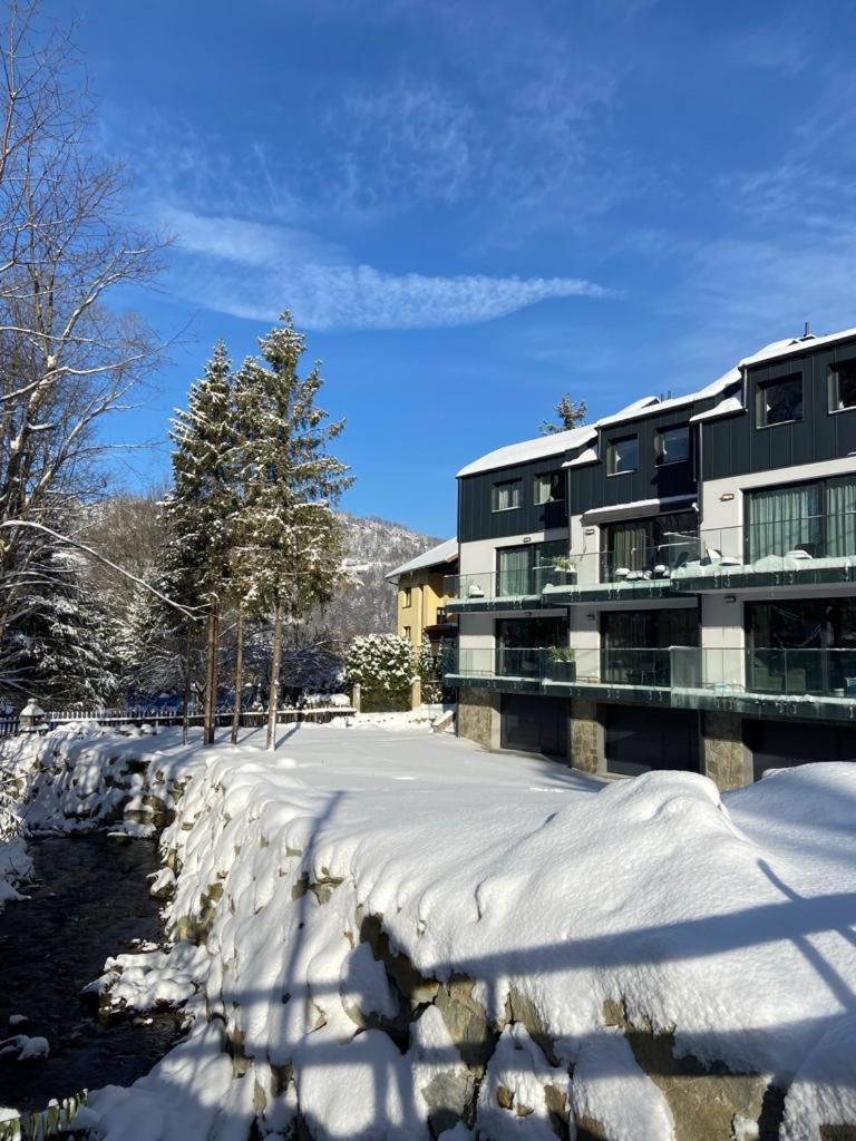 Kaskada Apartments & Sauna Na Wylacznosc Щирк Екстер'єр фото